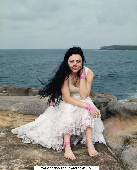 Poze cu Amy Lee - and now my fave picture~as da orice sa fiu o - Amy Lee