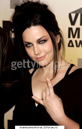 date despre Amy Lee - e in zodie cu mineeeee numai k eu sunt pe 6 - Amy Lee